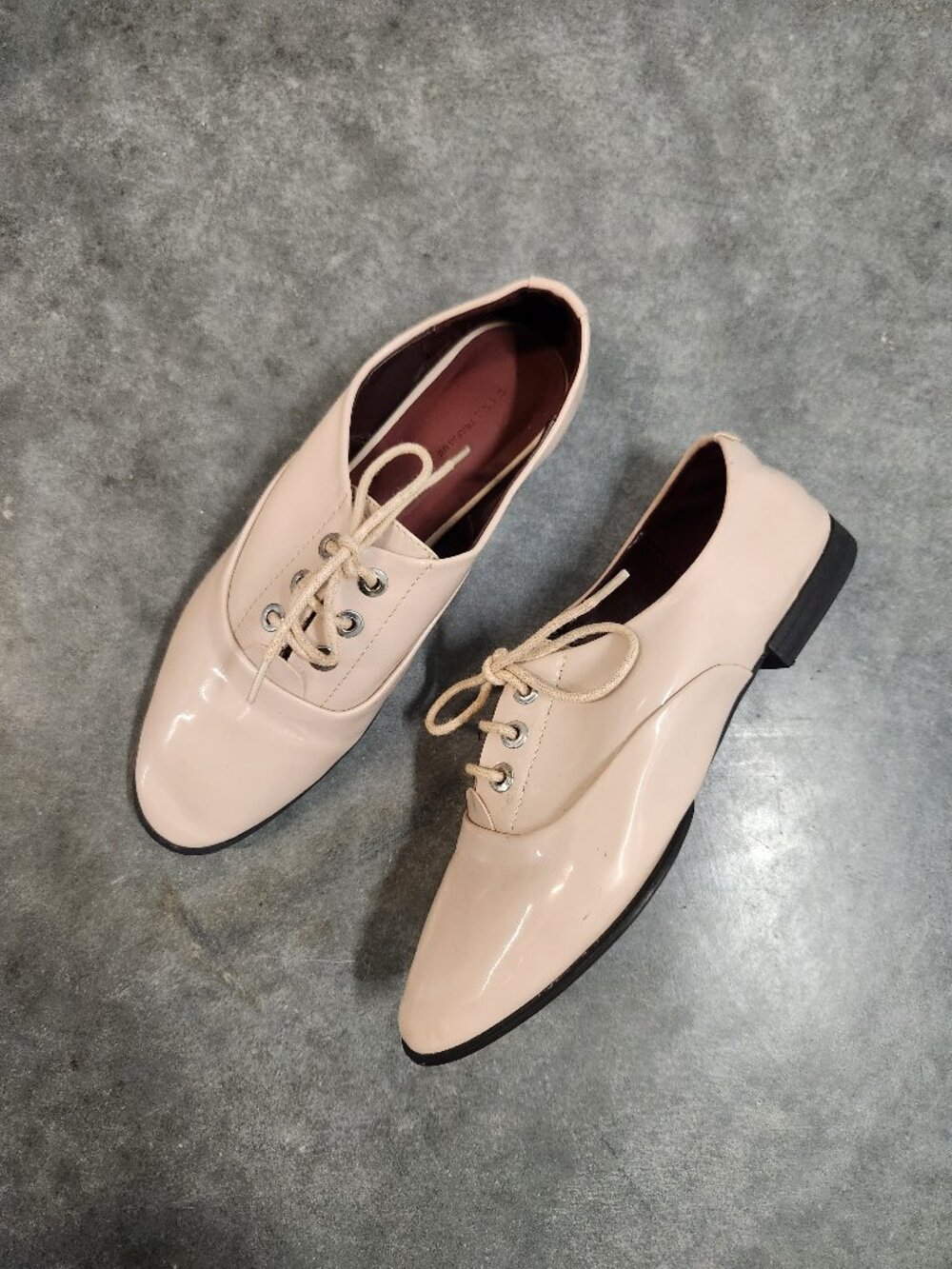 Zara Size 6 / EU 36 Lace Up Cream Patent Finish Loafers